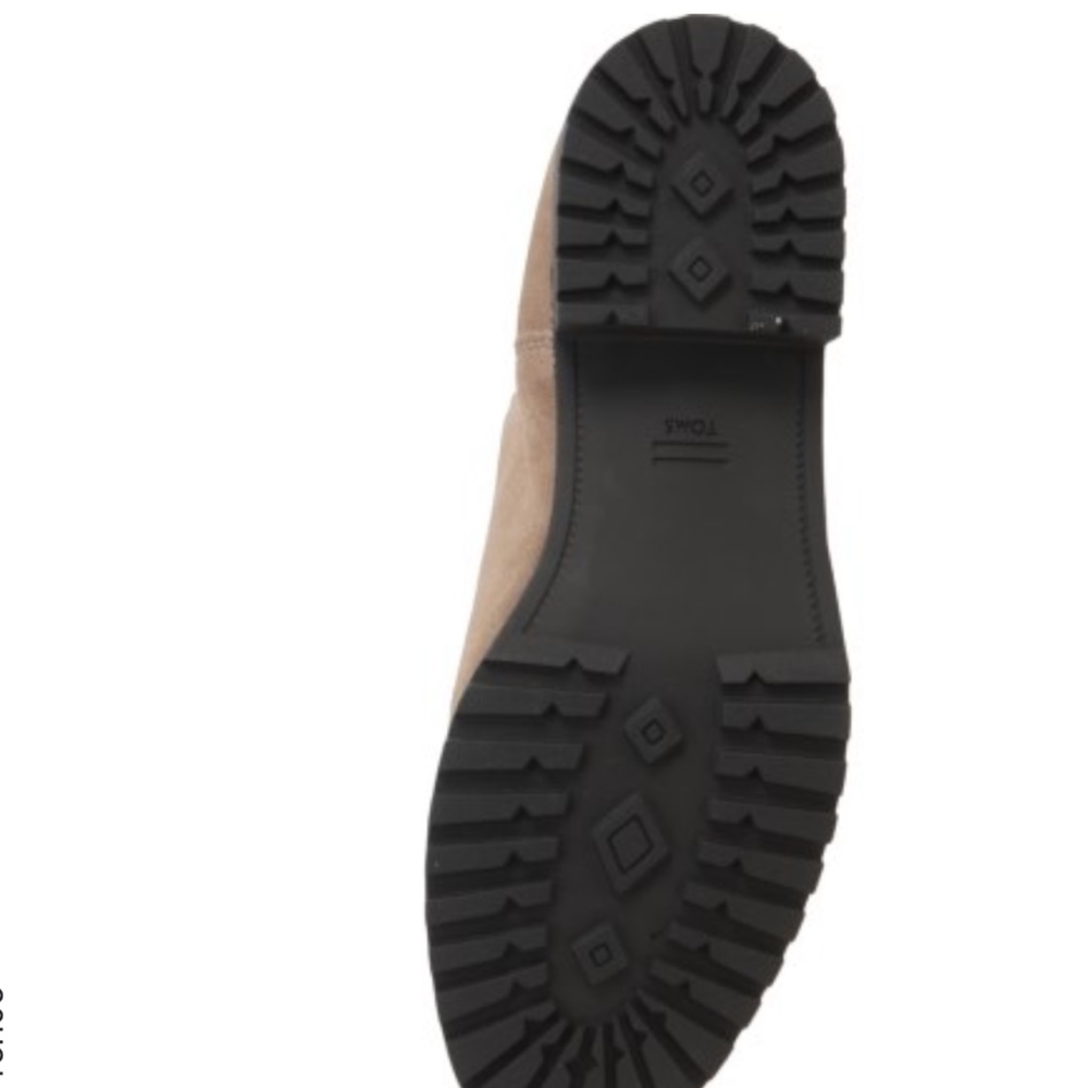 Toms - Picture 2 of 10